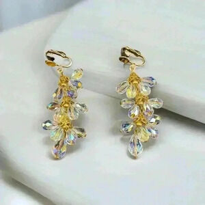Fashion Crystal Rhinestone Teardrop Dangle Statement Earrings Gold-tone Clip-on